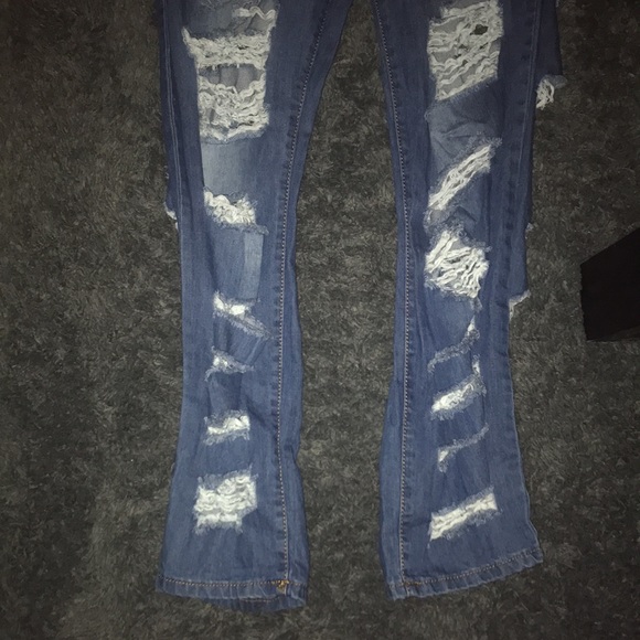 FashionNova no sensor distressed denim jeans medium blue wash - Picture 6 of 7